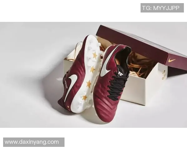 足球明星联名限量鞋款发布 时尚与运动激情完美融合 足球明星联名限量鞋款发布 时尚与运动激情完美融合