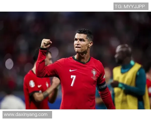 足球巨星跨年狂欢回顾 新年伊始齐聚绿茵场迎接挑战